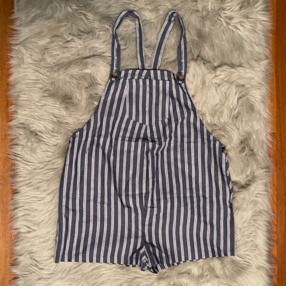 NWOT Maternity Romper